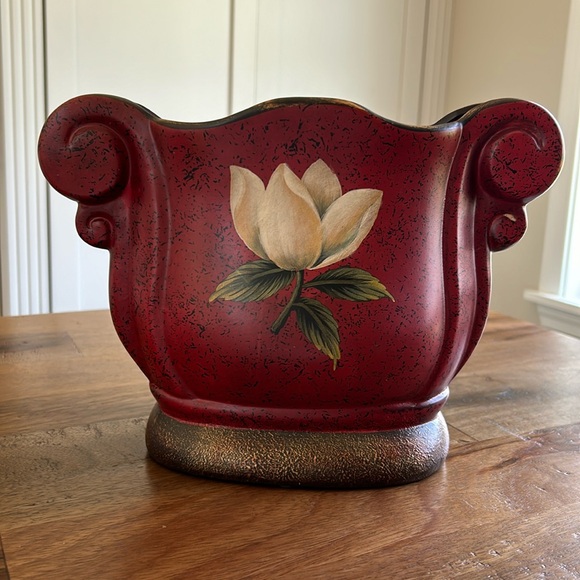 Elegant Red Floral Ceramic Planter - Picture 2 of 9